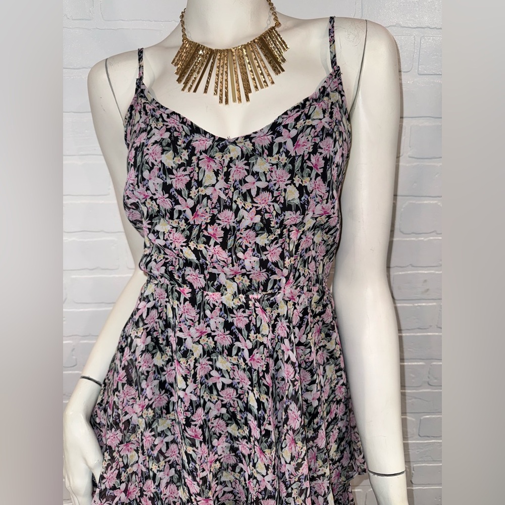 Allison New York Chic Floral Midi Tiered Dress in Pink and Black - Picture 4 of 12